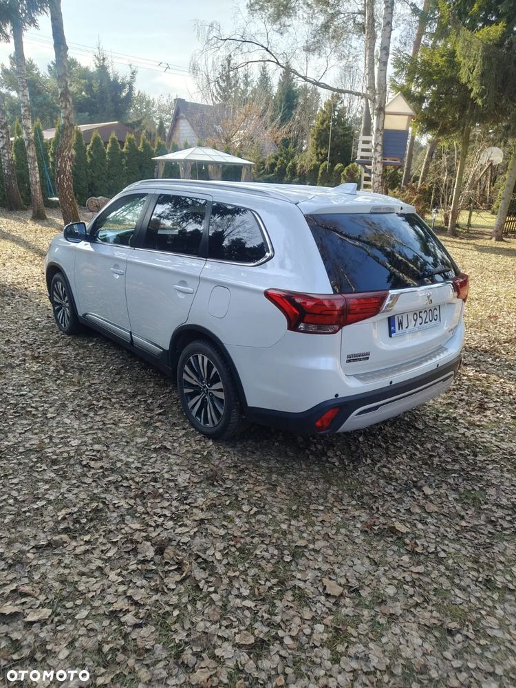 Mitsubishi Outlander 2.0 Instyle Navi 4WD CVT - 5