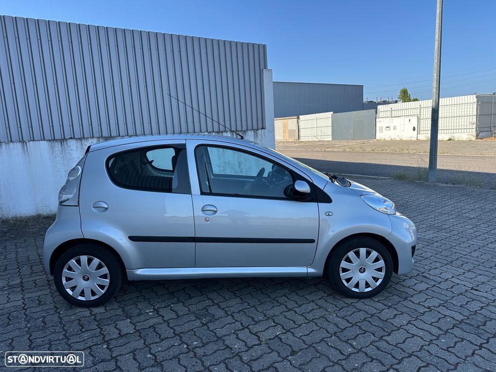 Peugeot 107 1.0 Urban 2 Tronic - 9