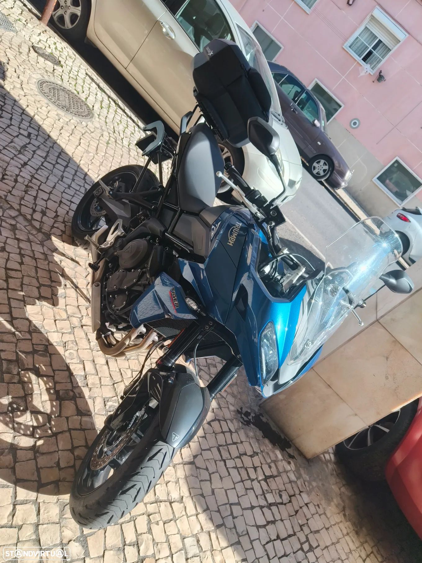 Triumph Tiger - 1