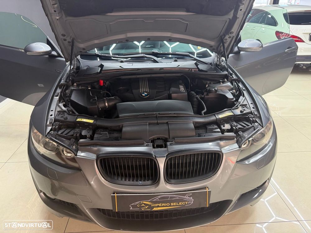 BMW 320 d Coupe - 23