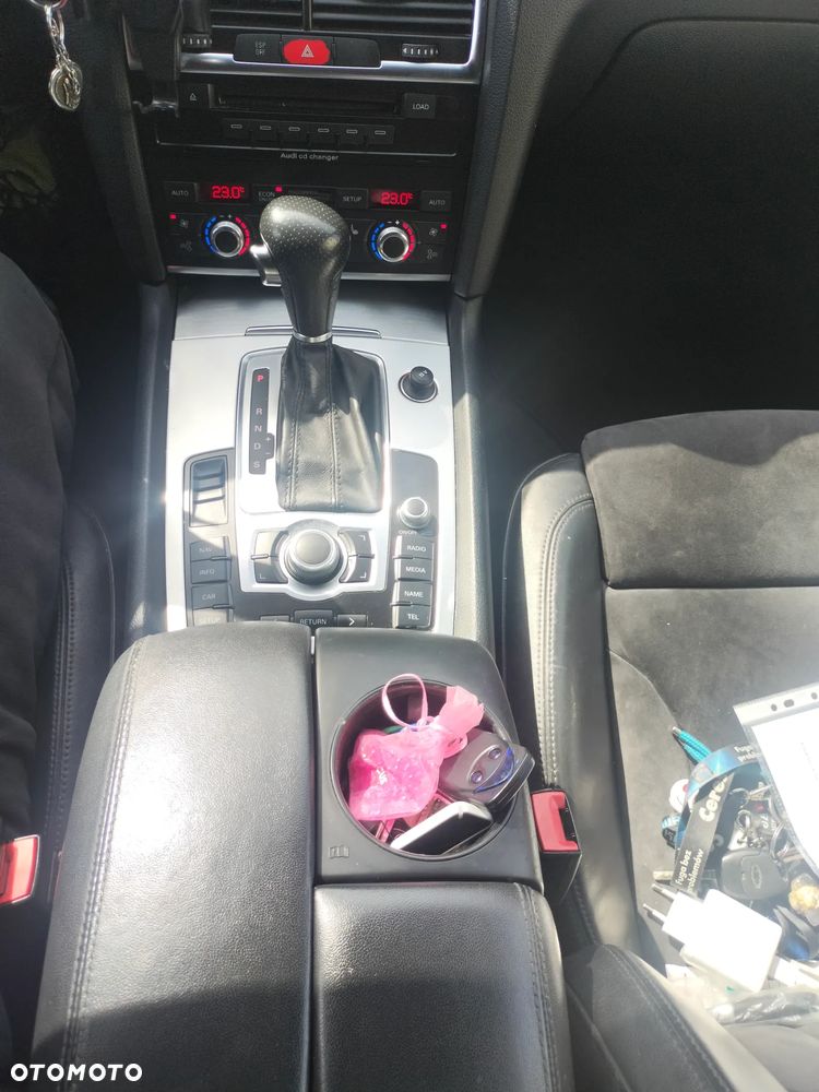 Audi Q7 3.0 TDI DPF clean diesel Quattro Tiptronic - 14