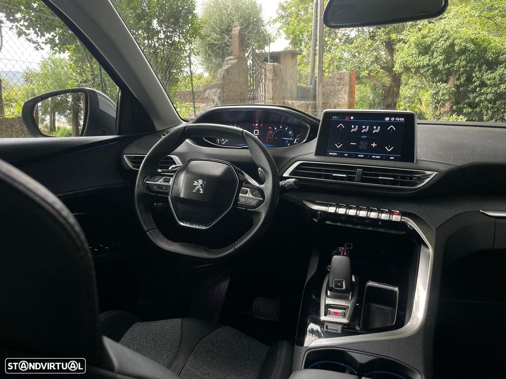 Peugeot 3008 1.2 PureTech Allure EAT8 - 10
