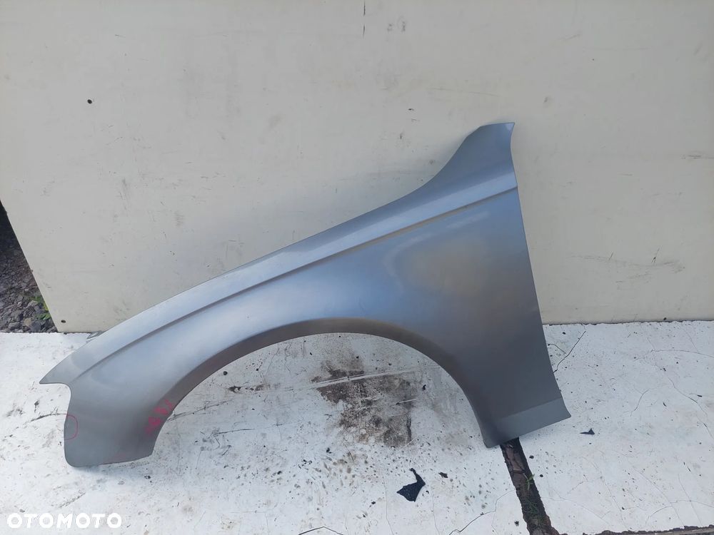 BŁOTNIK LEWY AUDI A4 B8 LY7G - 1