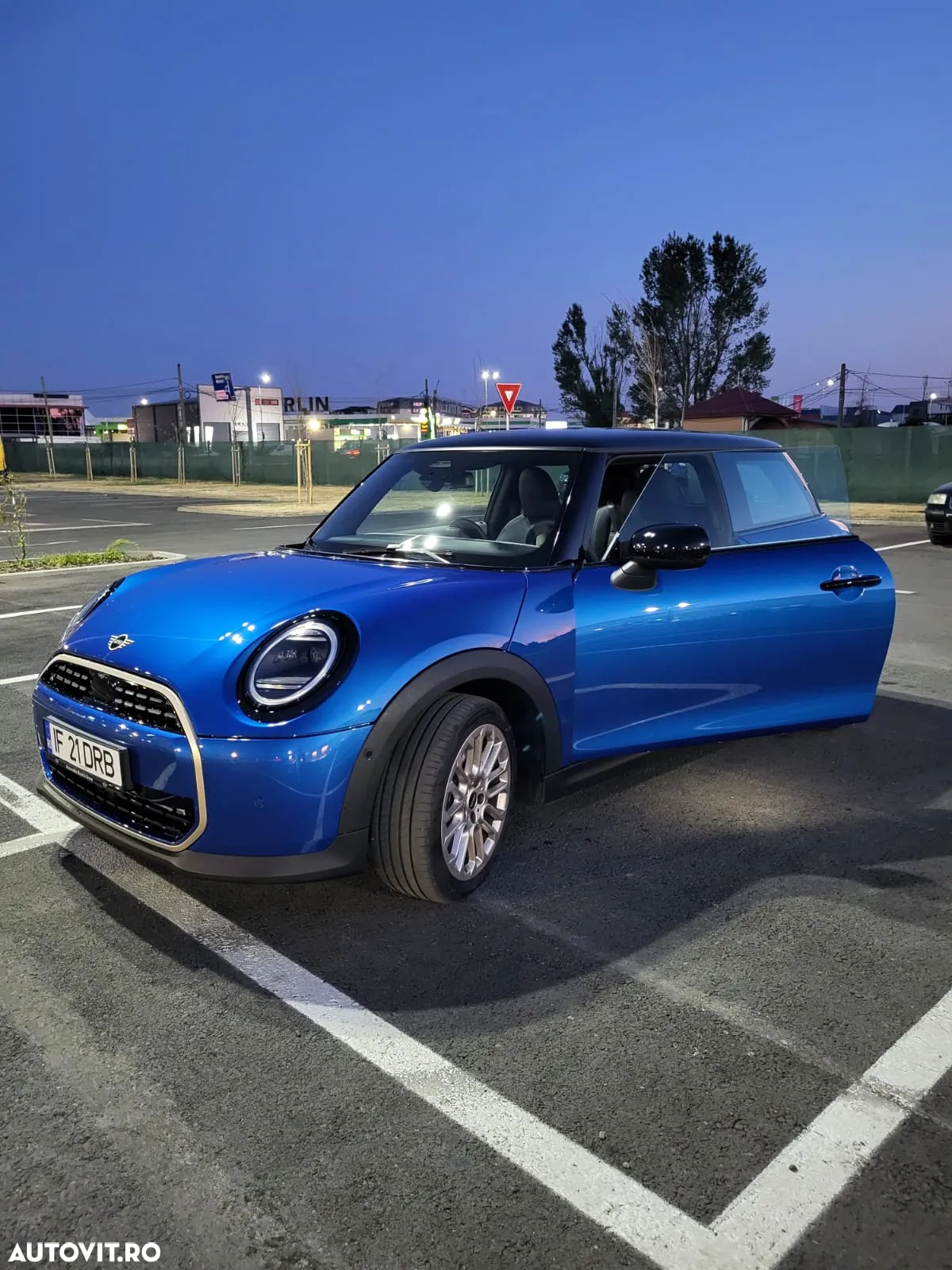 Mini Cooper C - 10