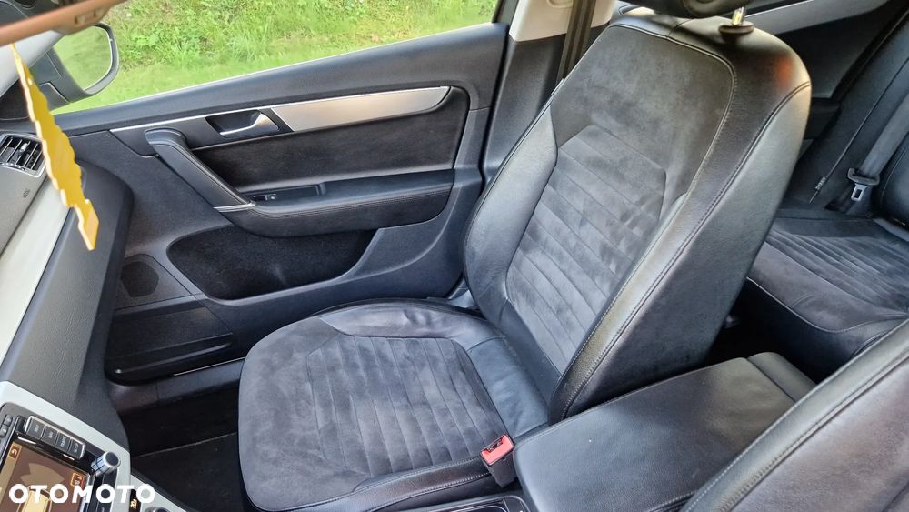 Volkswagen Passat 2.0 TDI 4Mot Highline DSG - 33