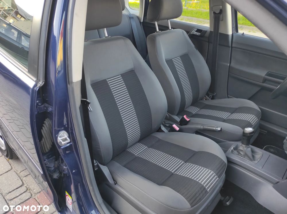 Volkswagen Polo - 12