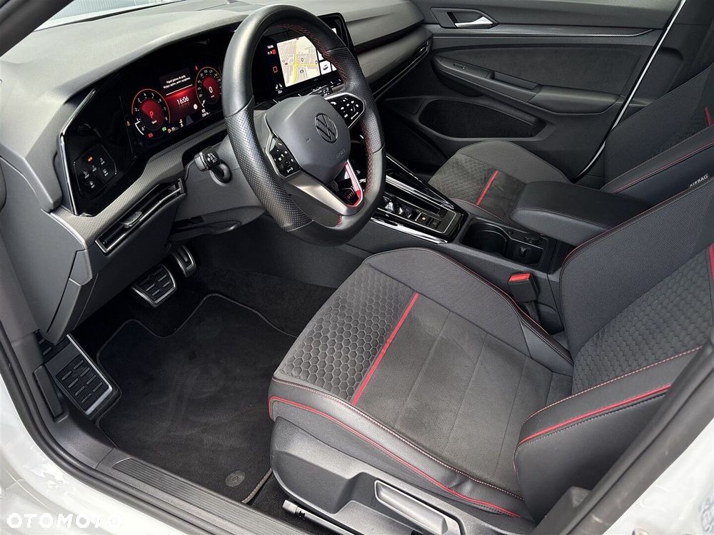 Volkswagen Golf - 12