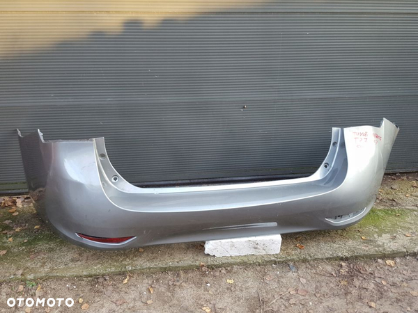 ZDERZAK TOYOTA AVENSIS T27 LIFT 15- KOMBI RADOM