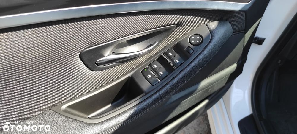 BMW Seria 5 520d Luxury Line - 35