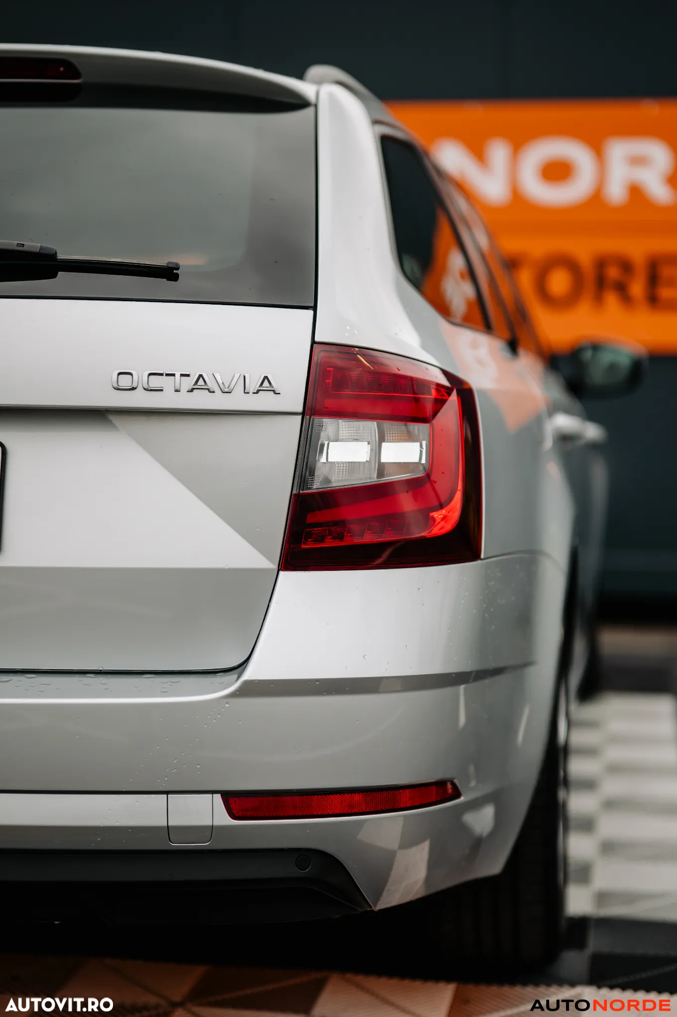 Skoda Octavia Combi Diesel 2.0 TDI DSG Style - 14