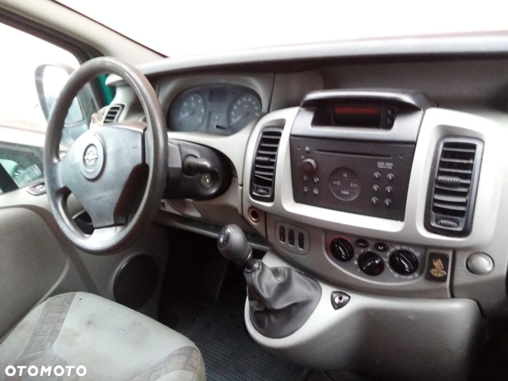 OPEL VIVARO I 01- 05 1.9 CDTI - RADIO RADIOODTWARZACZ - 1