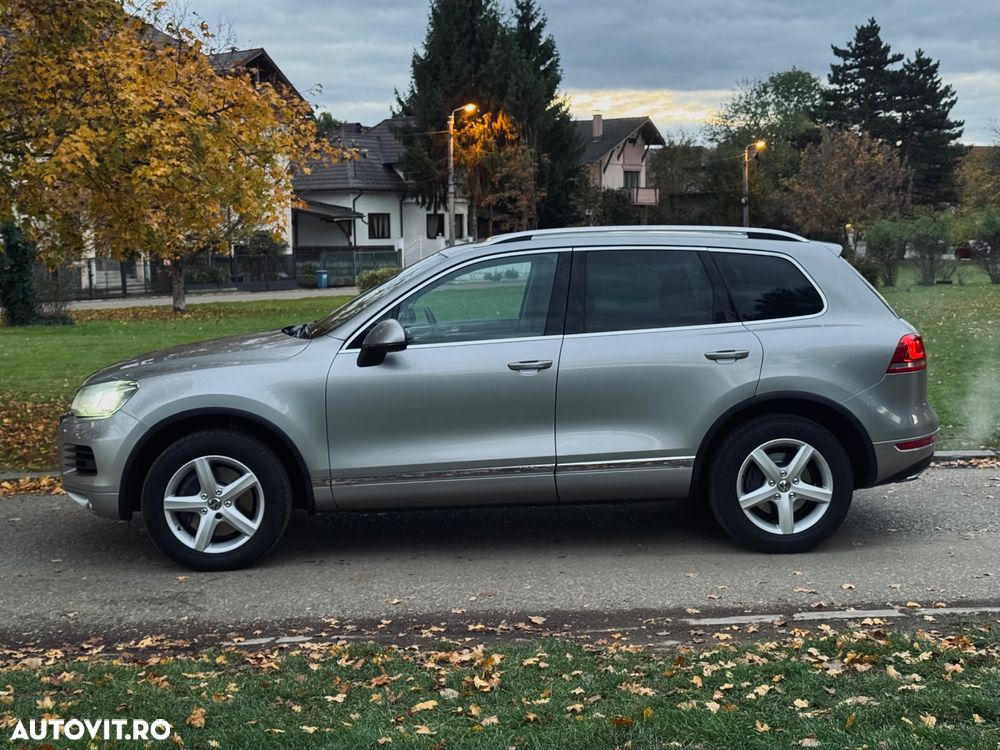 Volkswagen Touareg 3.0 Hybrid 4Motion Automatik - 5