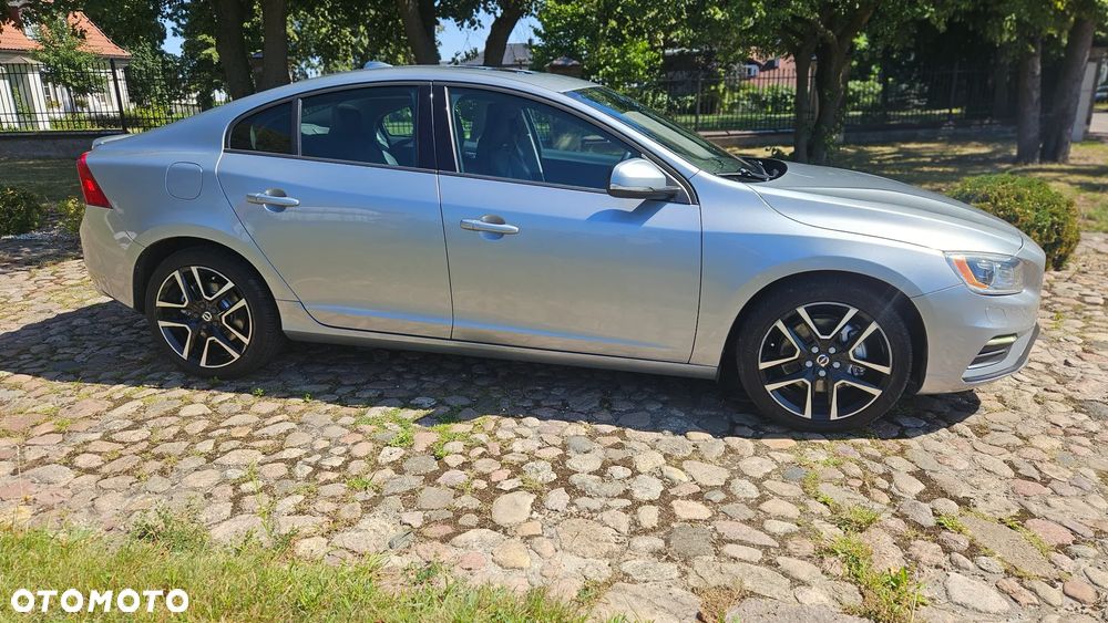 Volvo S60 - 4