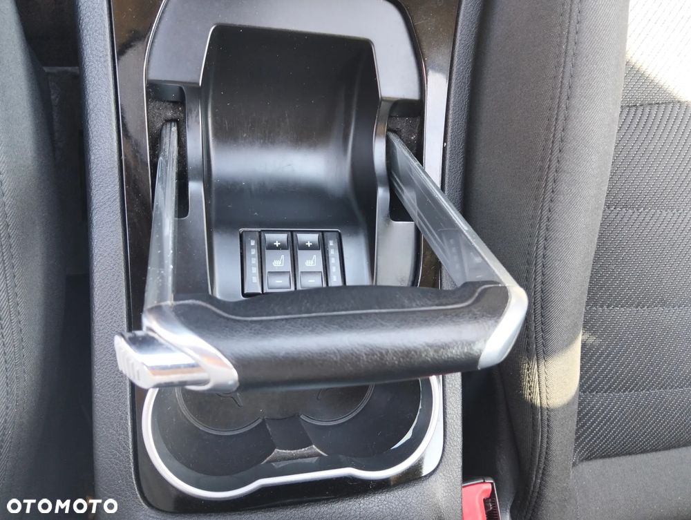 Ford S-Max 2.0 TDCi DPF Titanium X - 16