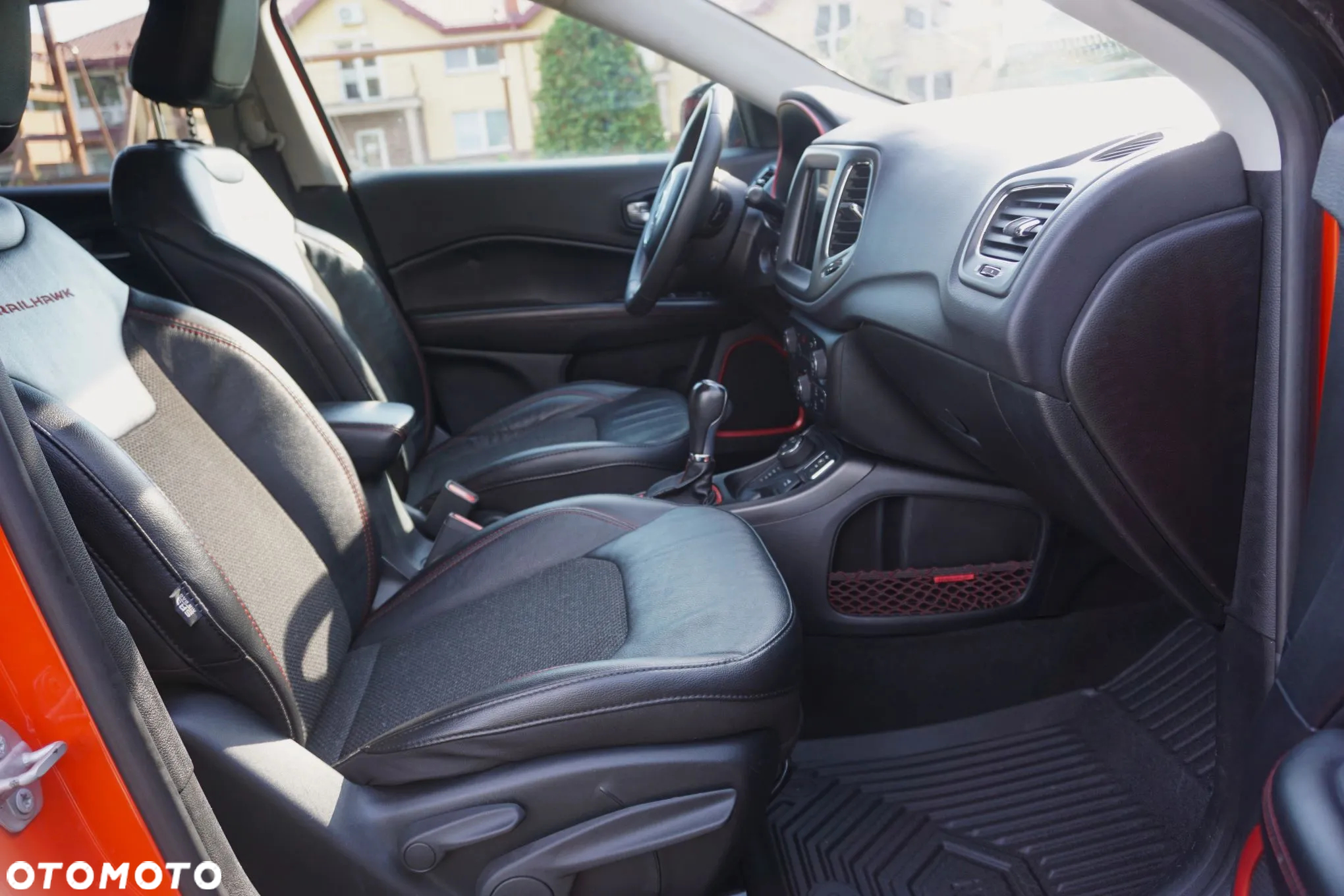 Jeep Compass - 14