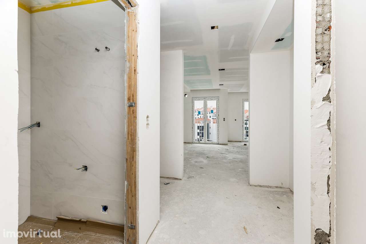 Apartamento T2 na Ericeira com Terraço e Box fechada - Grande imagem: 4/36