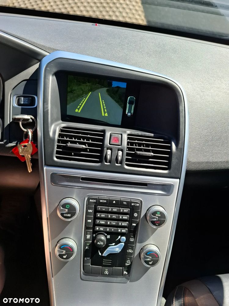 Volvo XC 60 D4 AWD Summum - 14