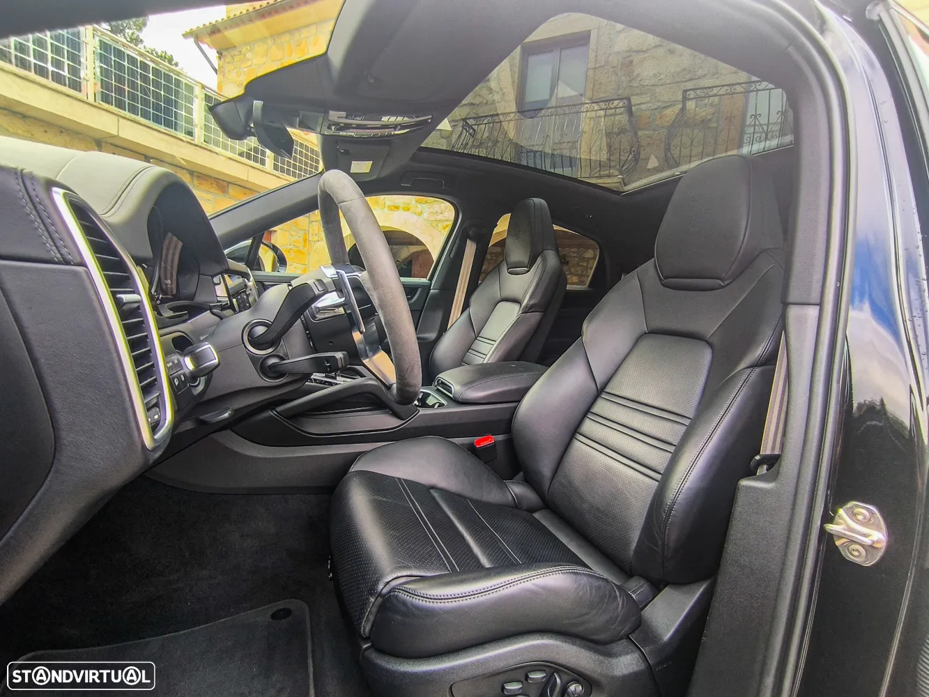 Porsche Cayenne Coupé E-Hybrid Platinum Edition - 14