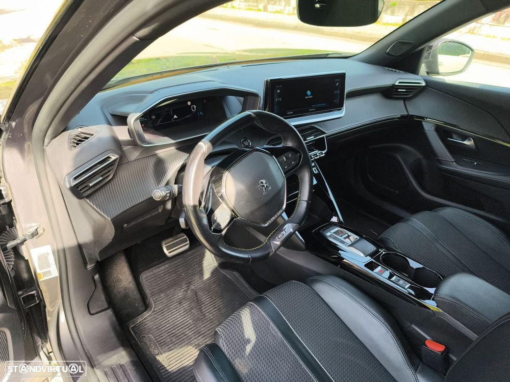 Peugeot 2008 1.5 BlueHDi GT Line EAT8 - 9