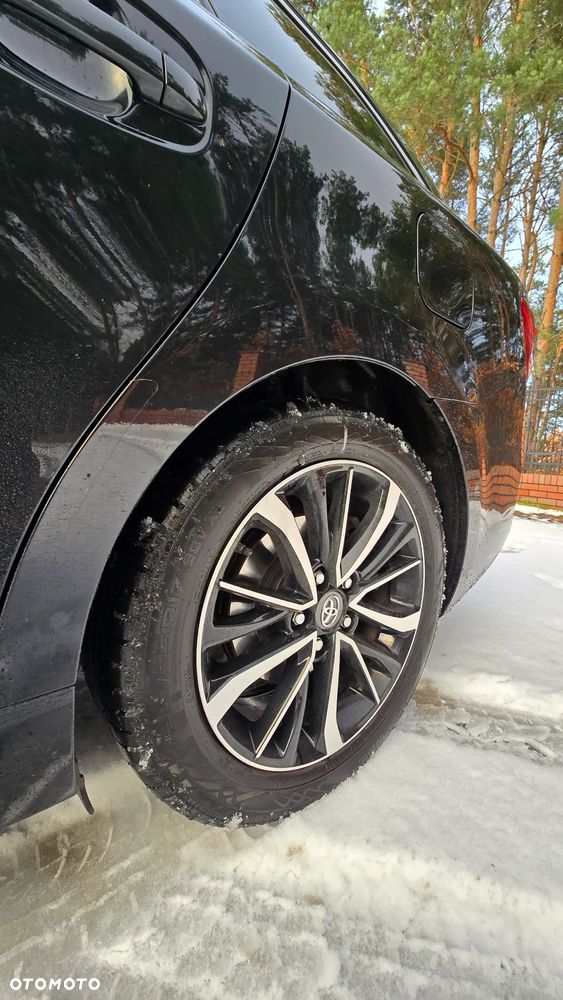 Toyota Avensis 2.0 D-4D Premium - 14