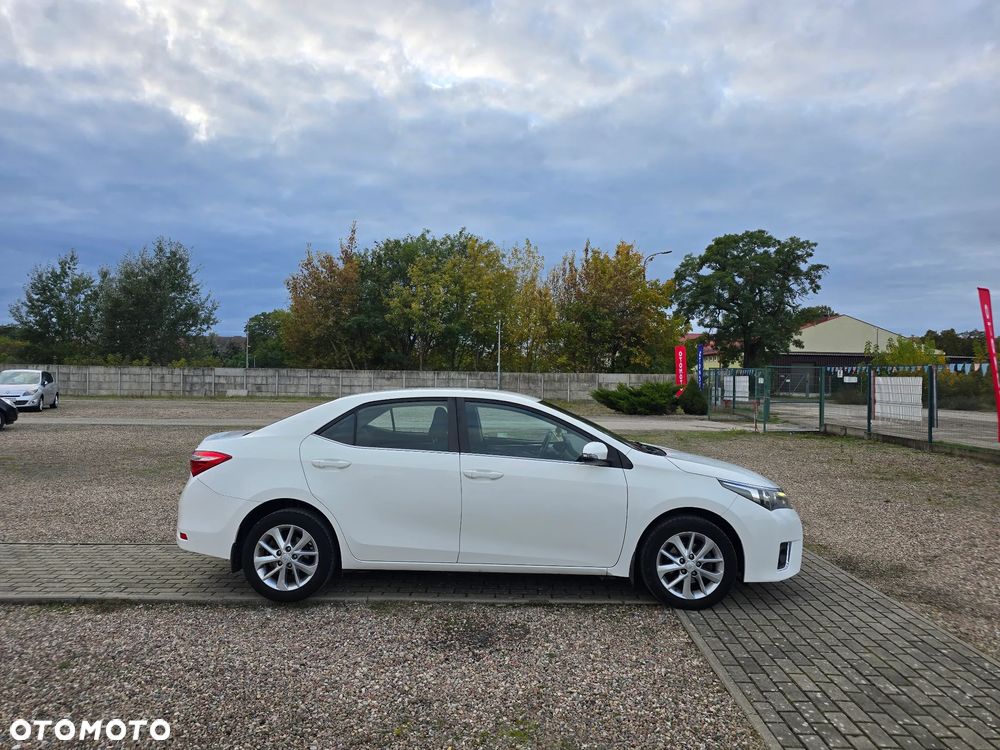 Toyota Corolla 1.6 Premium - 5