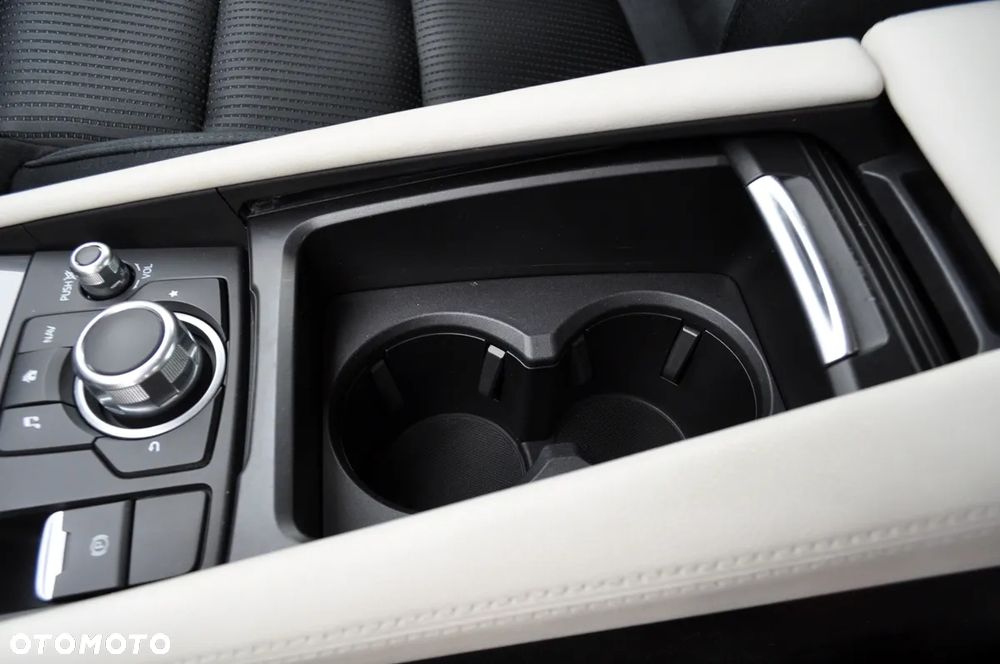 Mazda 6 2.0 Skybusiness - 35