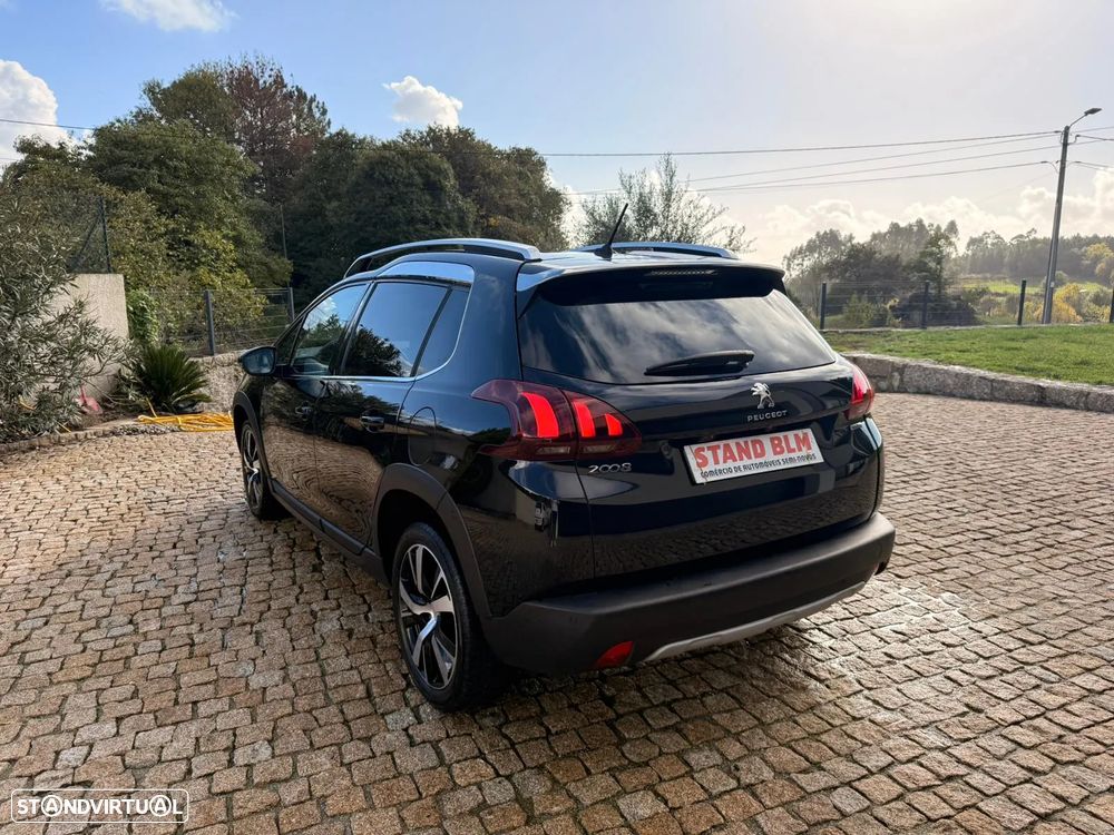 Peugeot 2008 1.2 PureTech GT Line - 3