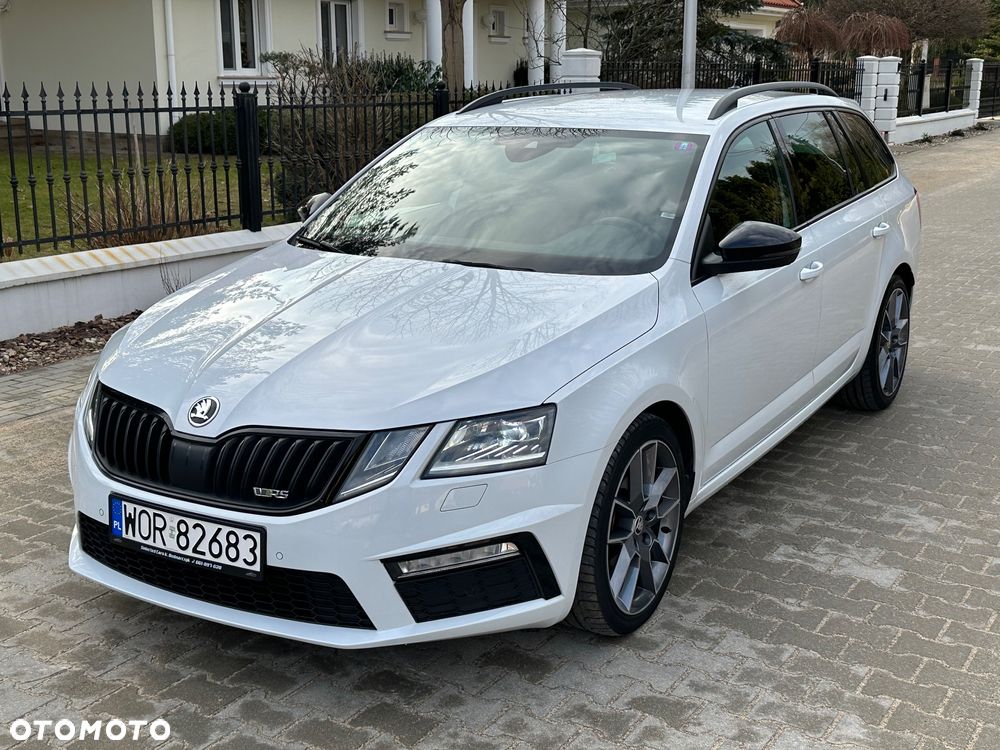 Skoda Octavia Combi 2.0 TDI DSG RS - 5