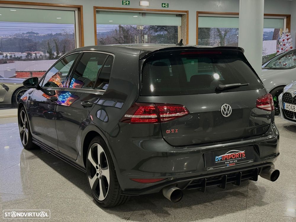 VW Golf 2.0 TSi GTi DSG - 1