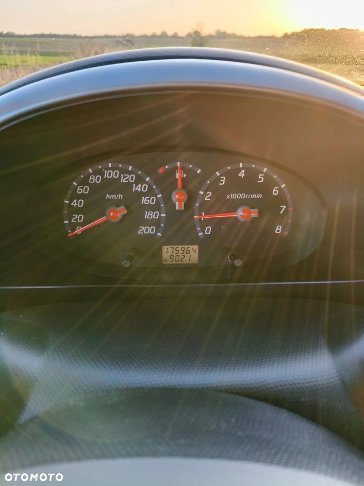 Nissan Micra 1.2 Visia - 8
