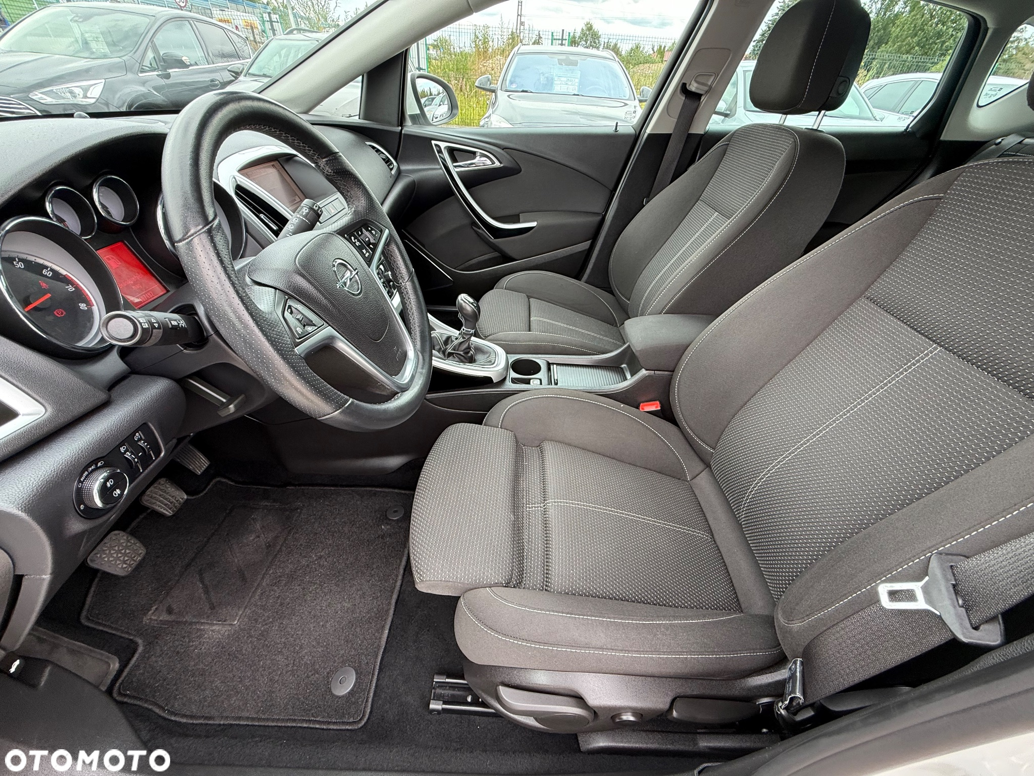 Opel Astra 1.4 Turbo Cosmo - 19