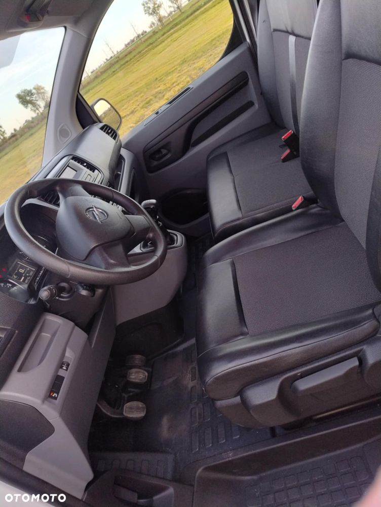 Opel Vivaro - 12