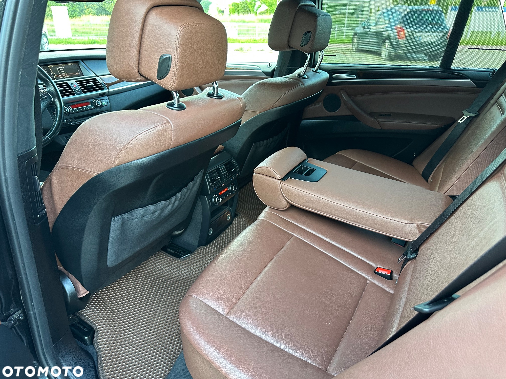 BMW X5 xDrive35i - 10