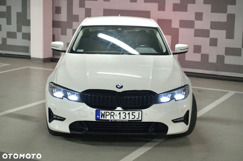 BMW Seria 3 318i Sport Line sport - 3
