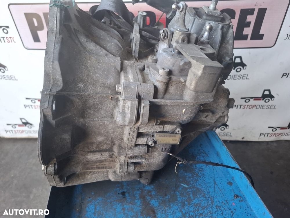 CUTIE DE VITEZE MANUALA MINI COOPER COUNTRYMAN 23007594640 7594640 R60 R61 N47 1.6 d - 6
