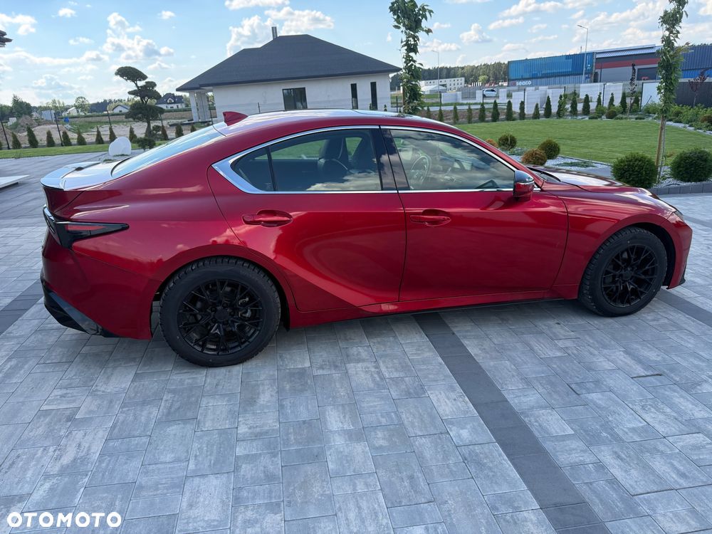 Lexus IS - 4