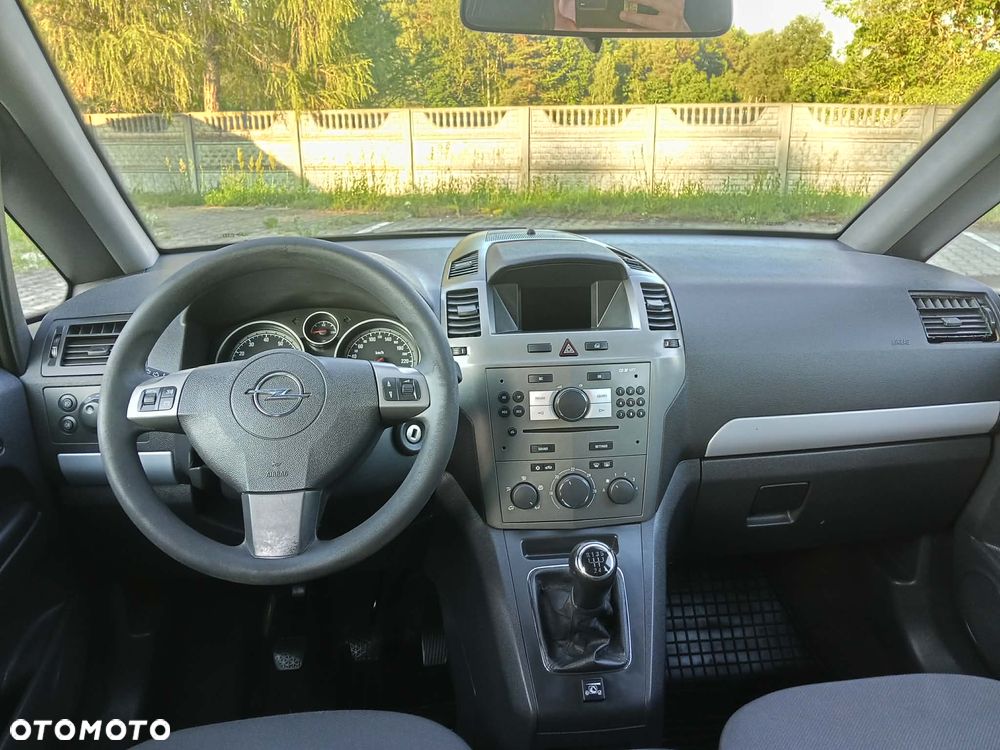 Opel Zafira 1.6 Edition - 28