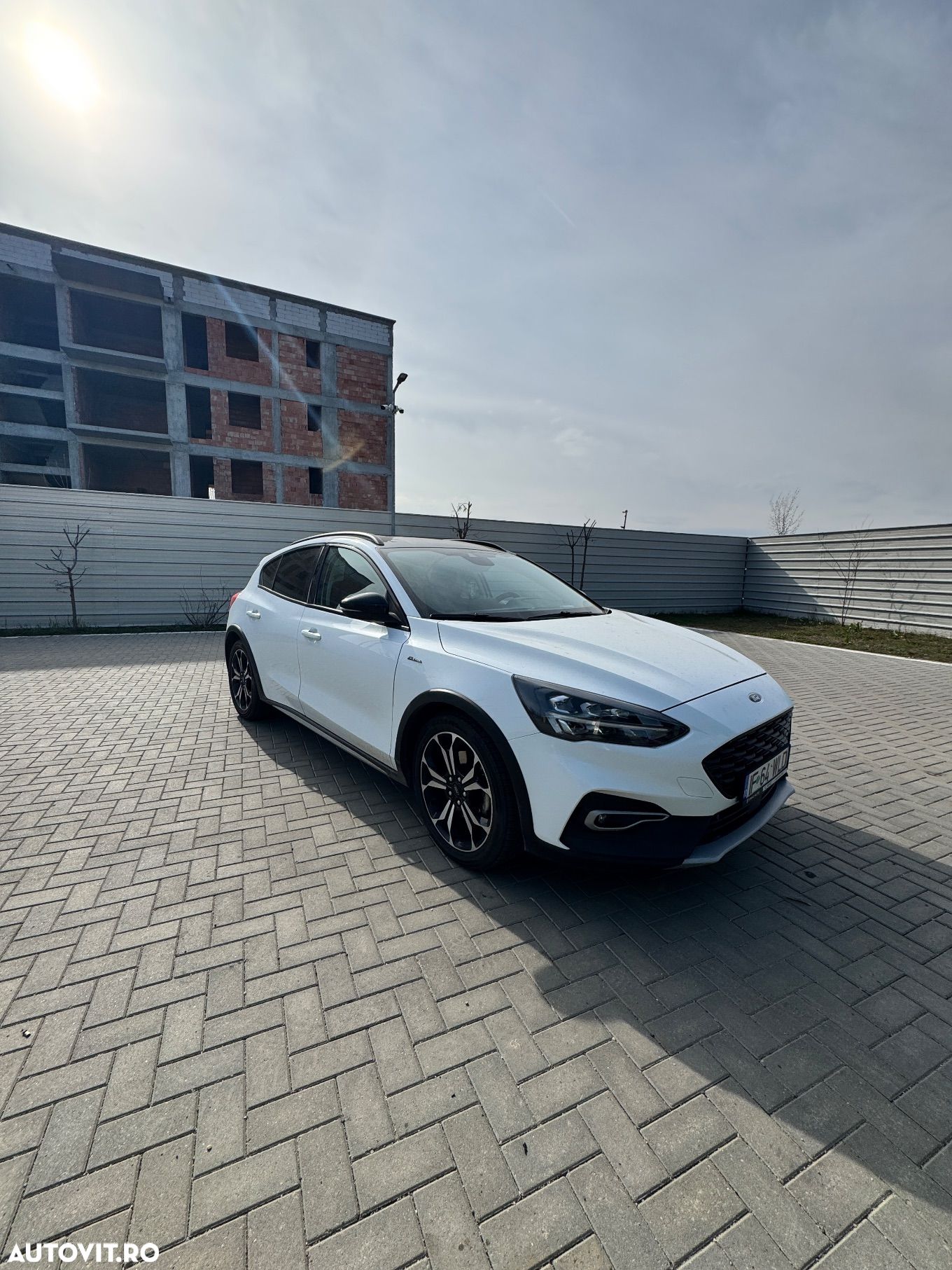 Ford Focus 1.0 EcoBoost Active Business - 1