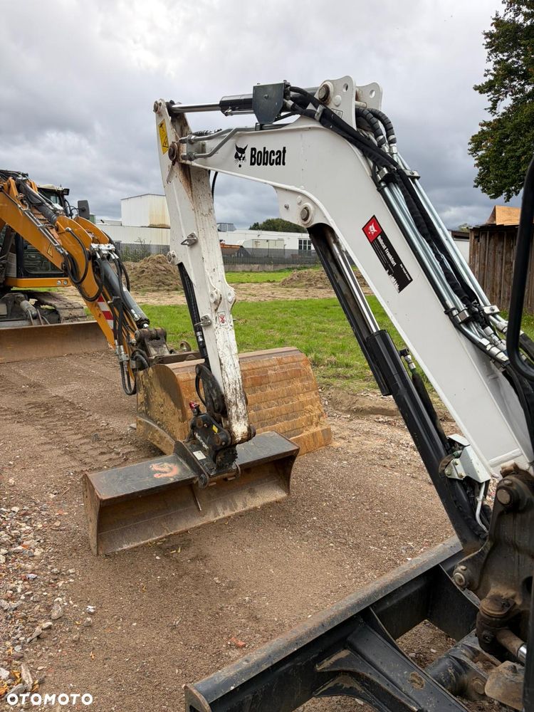 Bobcat Minikoparka E35z - 4