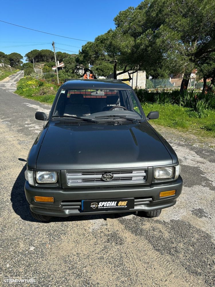 Toyota Hilux 2.4 D LN85LP Cx Mad. C.D - 2