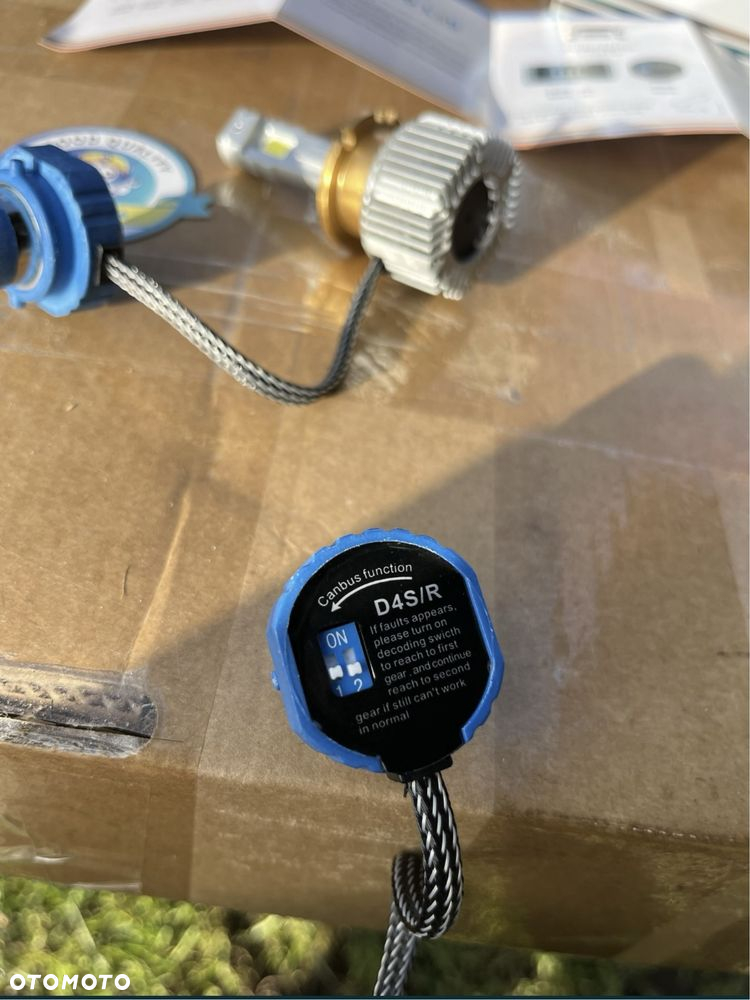 Żarówki Led Hid to Led D4S/R 35W 8000lm kolor 6000K włącznik Canbus - 3