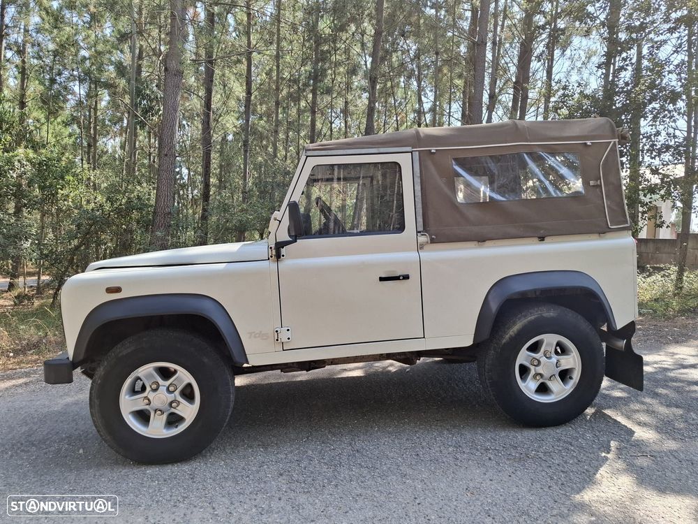 Land Rover Defender 90 2.5 Td5 Soft Top - 2