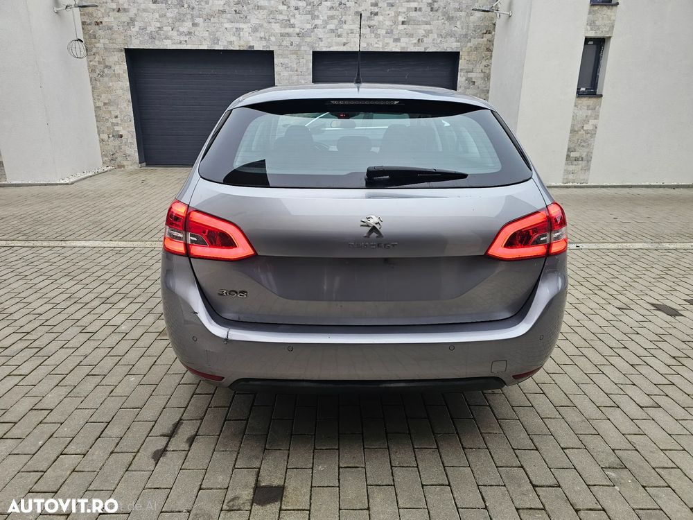 Peugeot 308 SW BlueHDi 130 EAT8 Stop & Start Active - 4