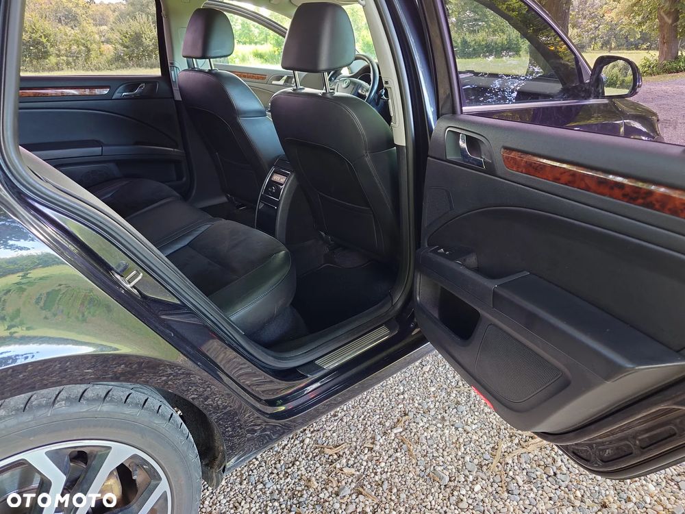 Skoda Superb 2.0 TDI Elegance DSG - 25