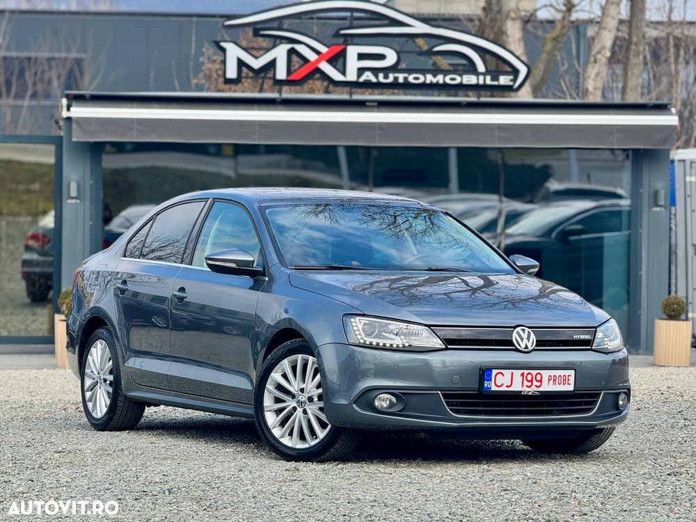 Volkswagen Jetta - 2