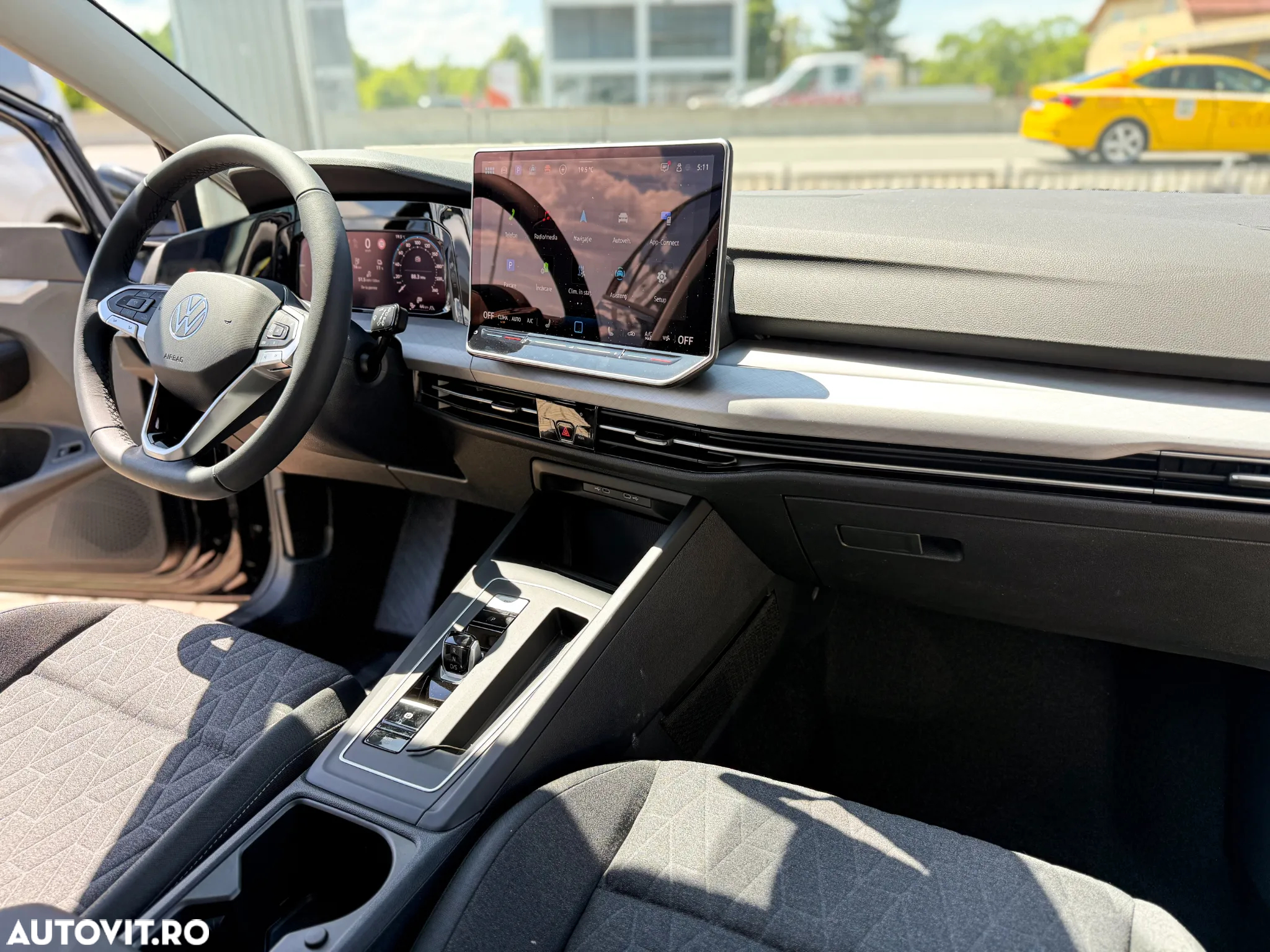 Volkswagen Golf 1.5 TSI eHybrid DSG PHEV Life - 10