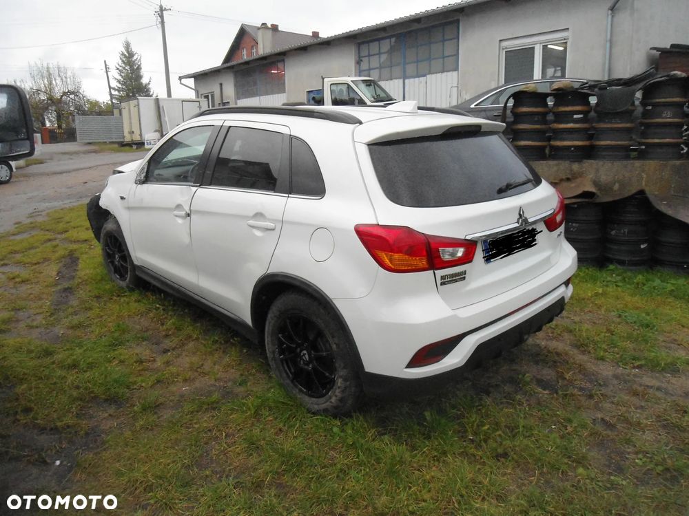 Mitsubishi ASX 1.6 Black Edition - 2
