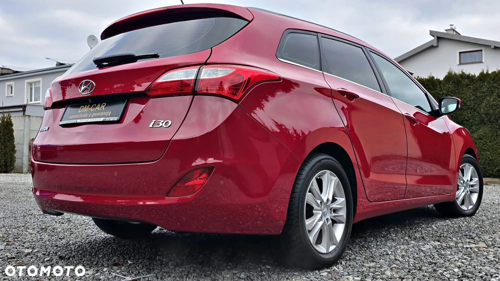 Hyundai i30 blue Kombi 1.6 GDi Passion - 18