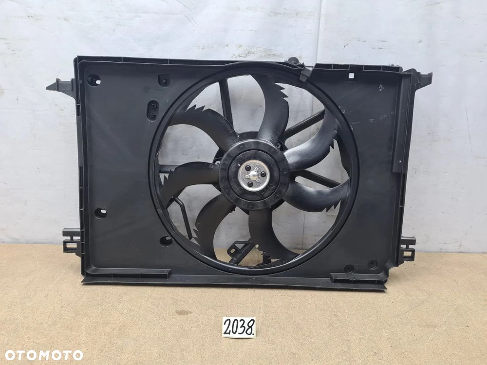 Toyota rav4 5 V od 19r 1636331500 wentylator obudowa wentylatora - 2