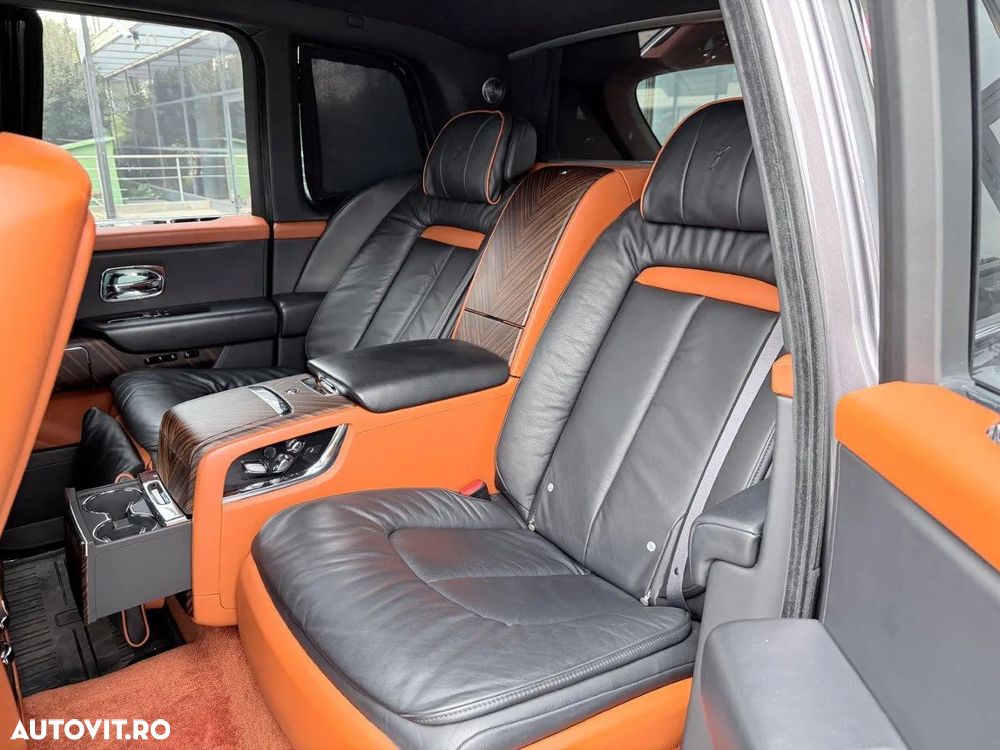 Rolls-Royce Cullinan Standard - 9